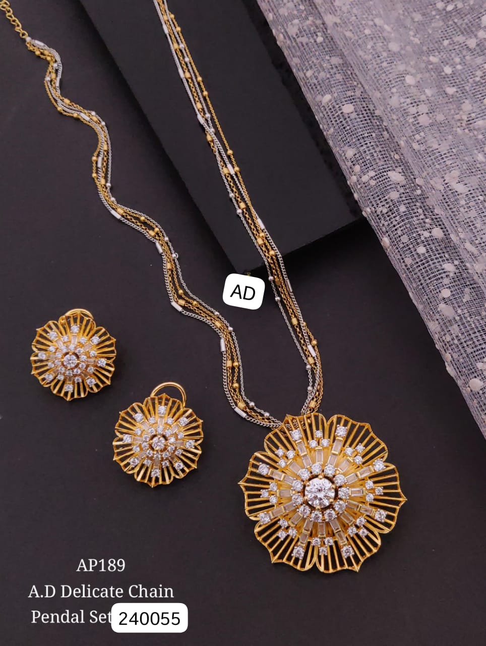 AD PENDANT SET 240055