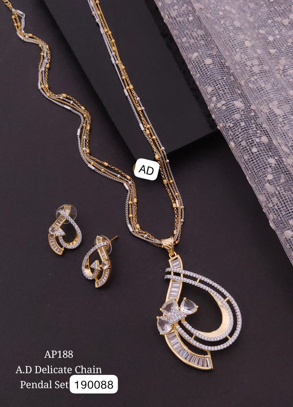 AD PENDANT SET 190088