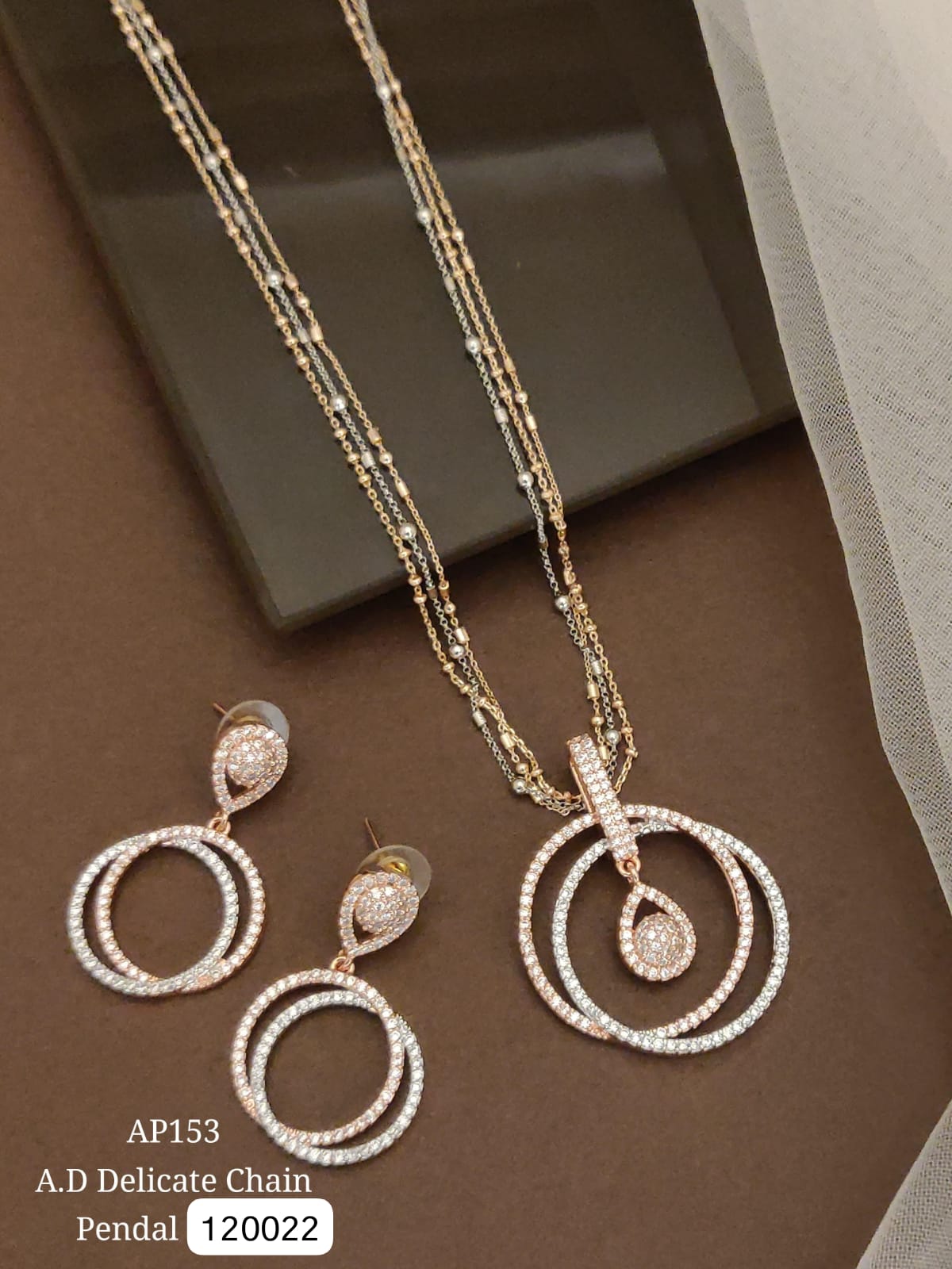 AD PENDANT SET 120022